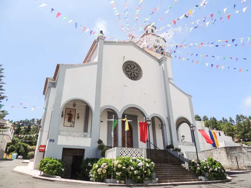 Kirken i Fontanales pyntet til fest Moya Gran Canaria