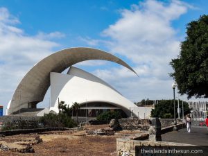 Santa Cruz de Tenerife Auditorio de Tenerife fra restene av Batería de San Francisco 1775